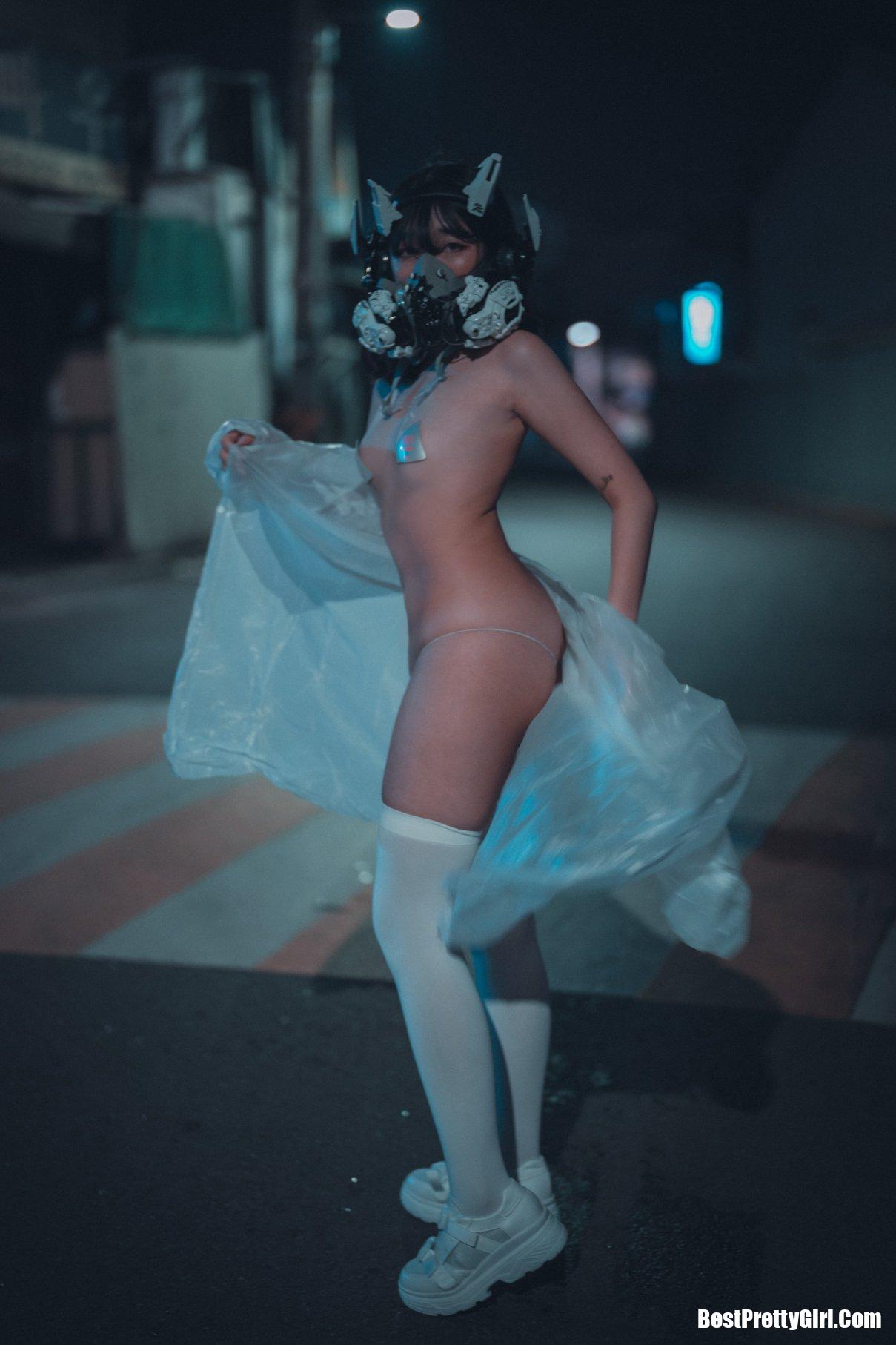 DJAWA Sonson (손손) Vagabundo de la Noche (Masked-girl in raincoat) 8