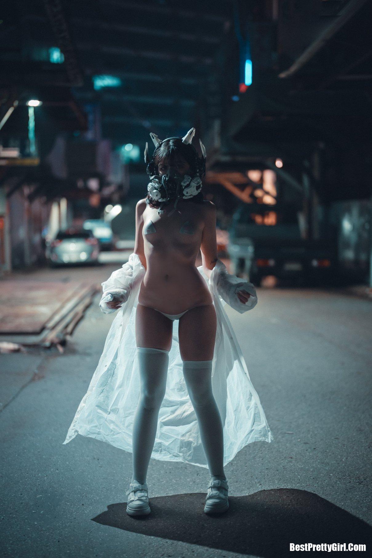 DJAWA Sonson (손손) Vagabundo de la Noche (Masked-girl in raincoat) 22