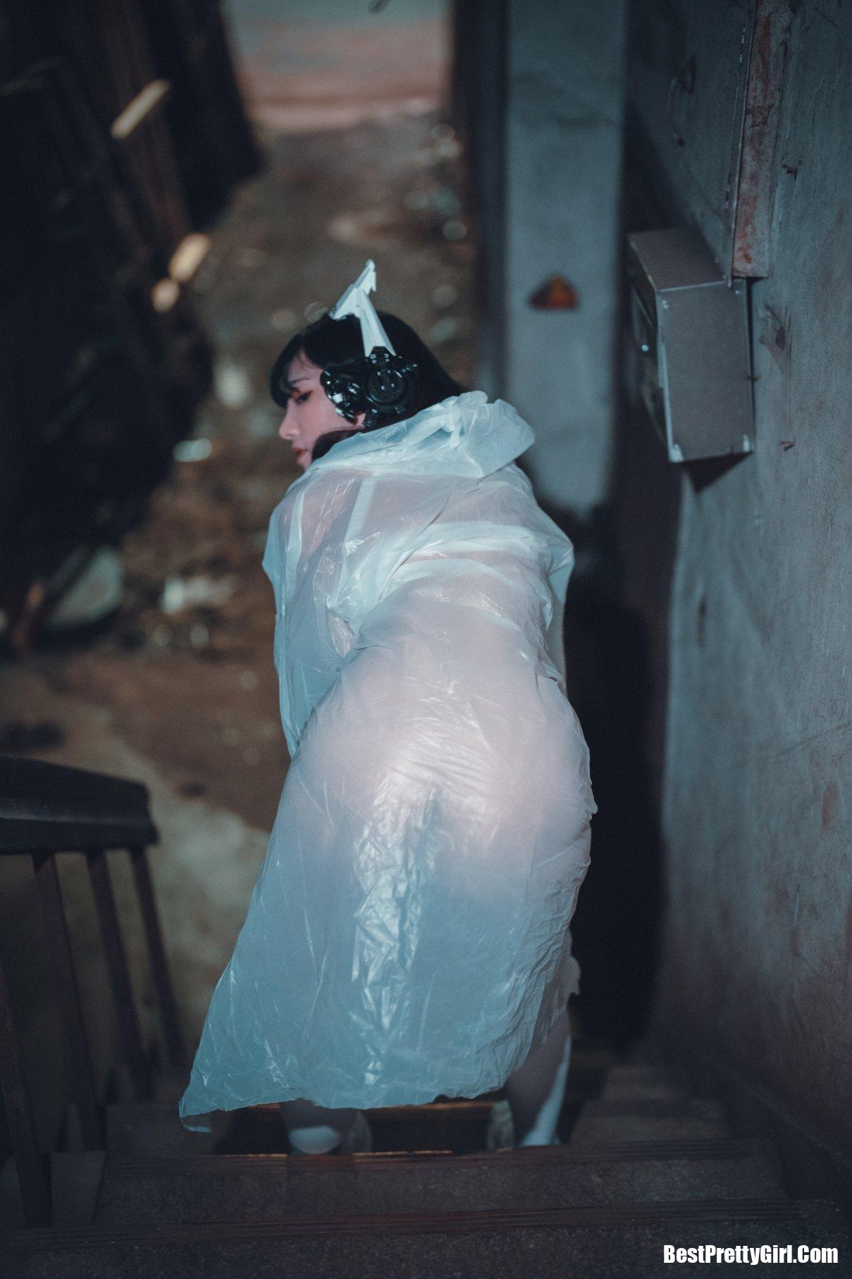DJAWA Sonson (손손) Vagabundo de la Noche (Masked-girl in raincoat) 73