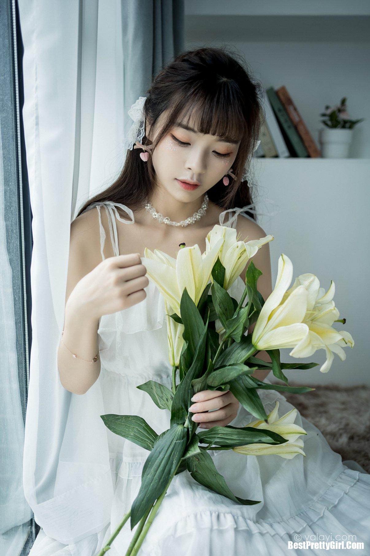 YaLaYi雅拉伊 Vol.819 Cheng Xiao Die 24