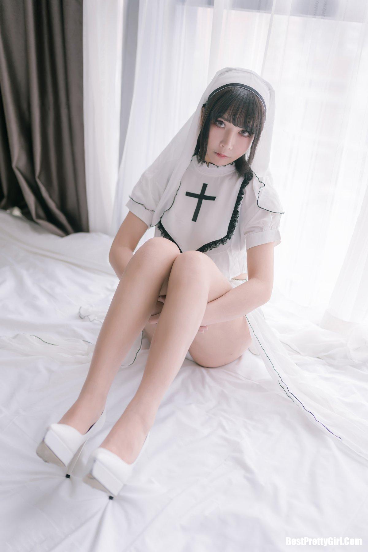 Coser@抱走莫子aa Vol.004 纯白修女 5