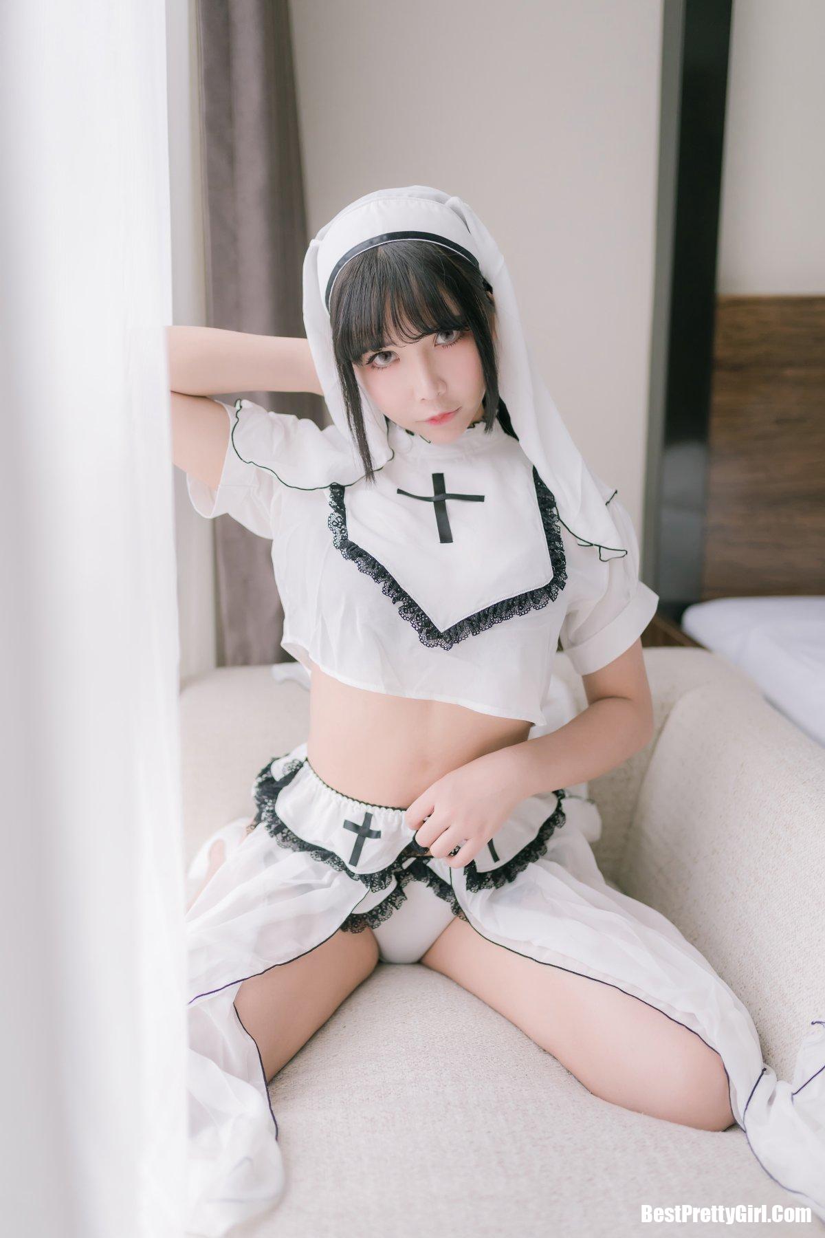 Coser@抱走莫子aa Vol.004 纯白修女 30