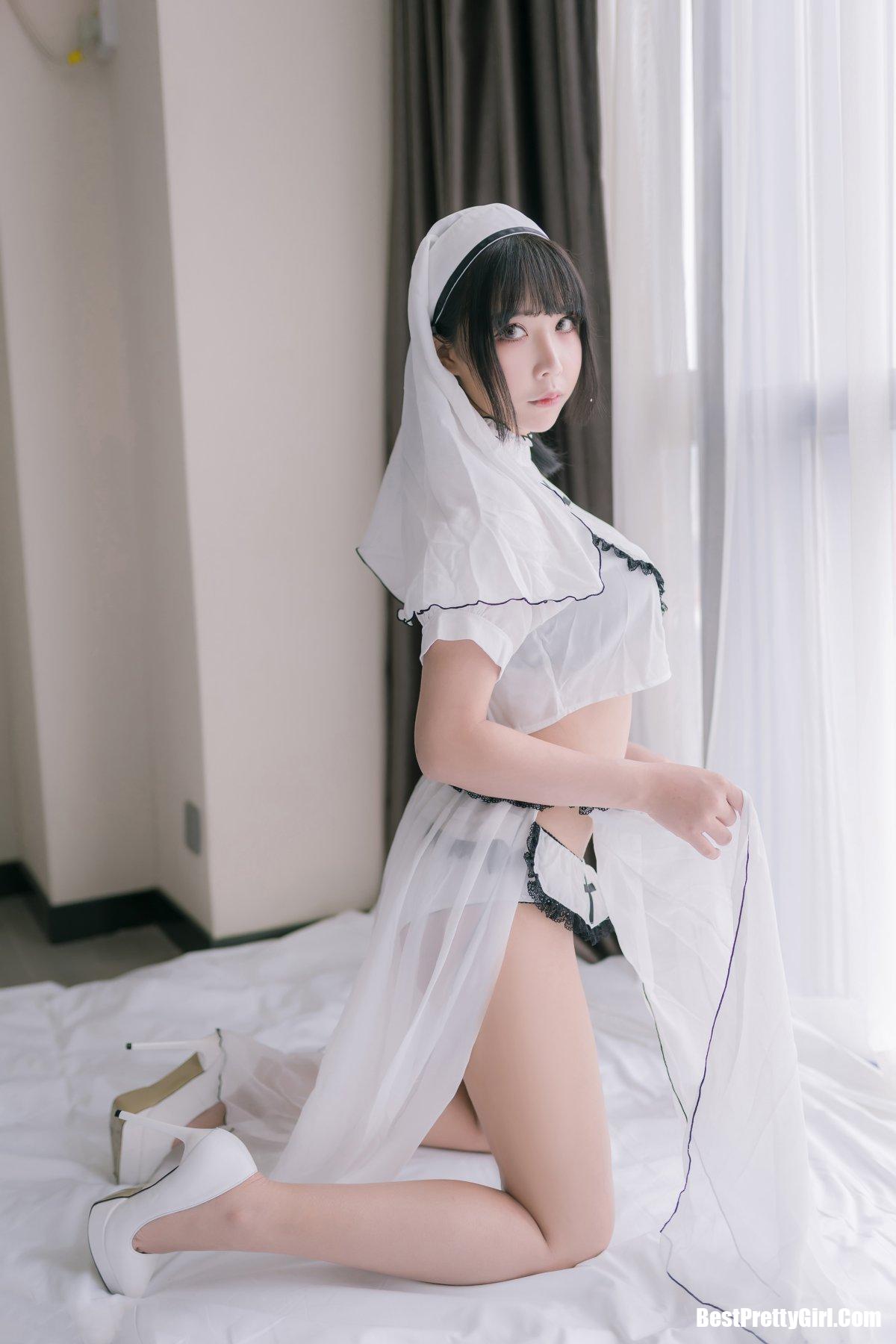 Coser@抱走莫子aa Vol.004 纯白修女 33