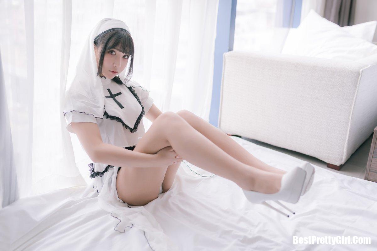 Coser@抱走莫子aa Vol.004 纯白修女 34