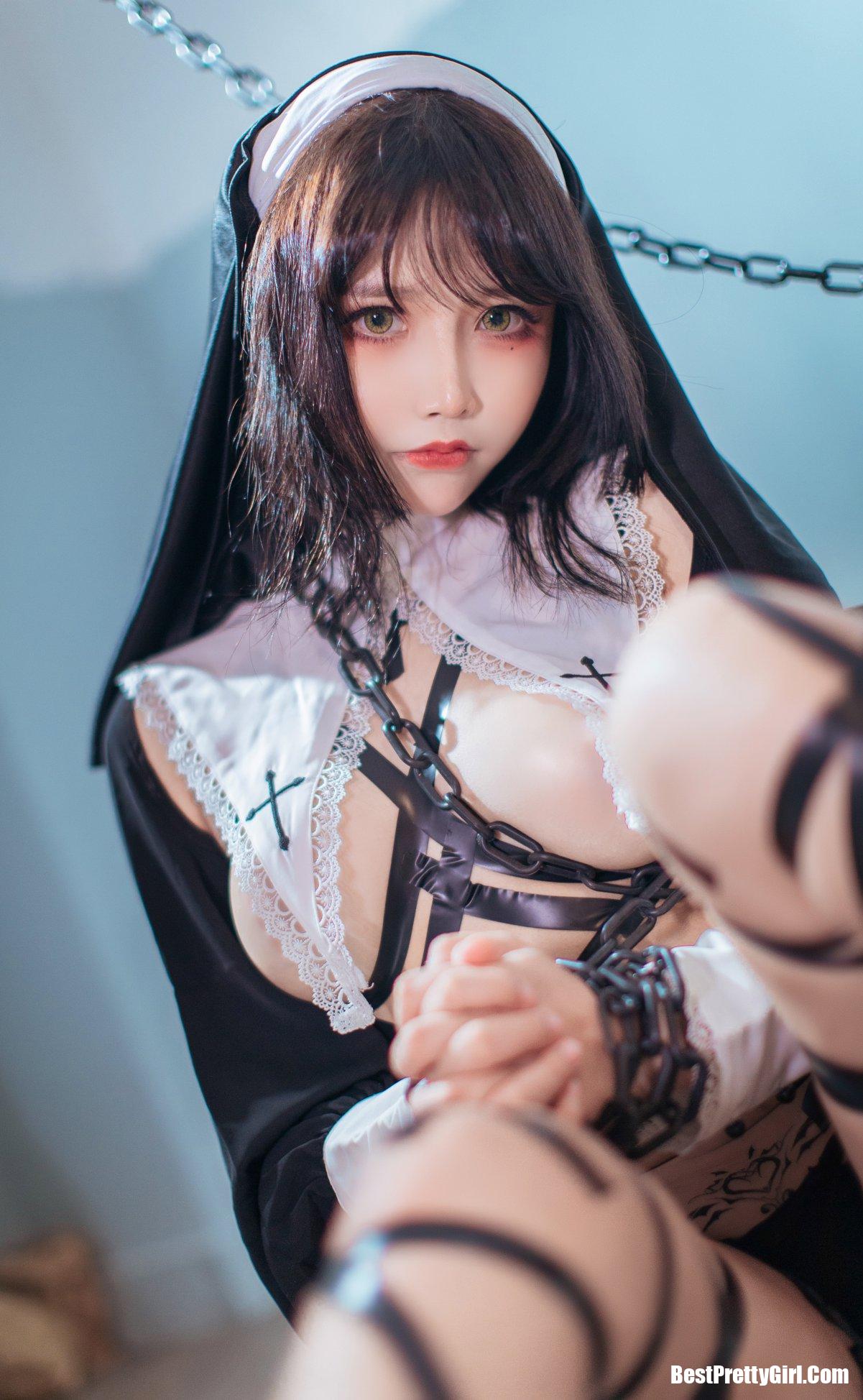 Coser@抱走莫子aa Vol.007 黑色修女 37