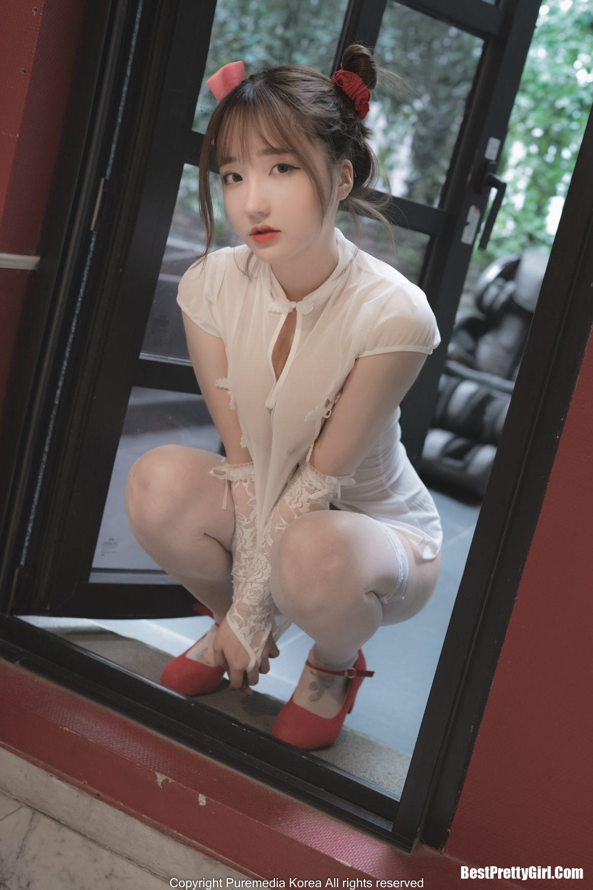 PureMedia Vol.127 Son Ye-Eun 43