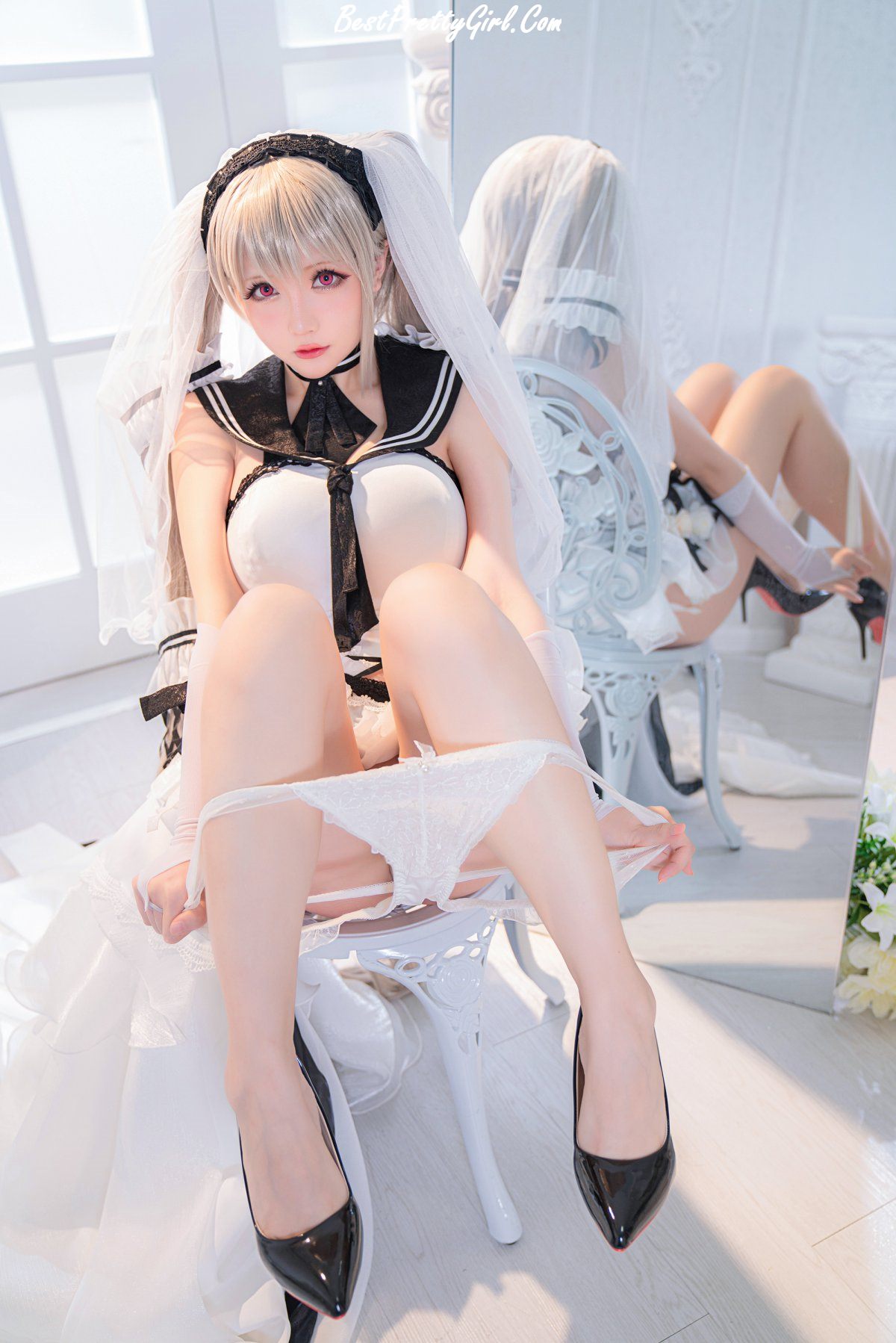 Coser@小姐姐星之迟迟 Vol.087 纯白と漆黑 电子包 A 0008