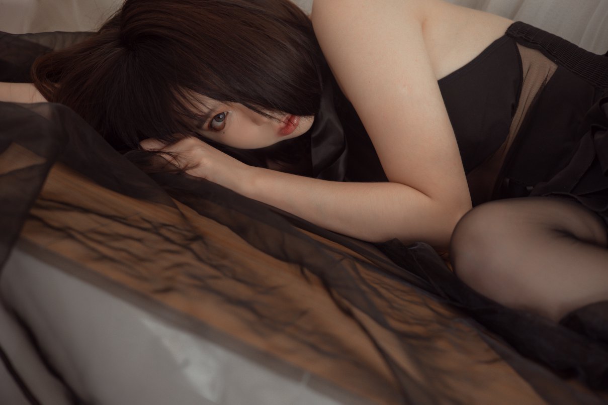 Coser@疯猫ss Vol.066 民宿黑裙 0021