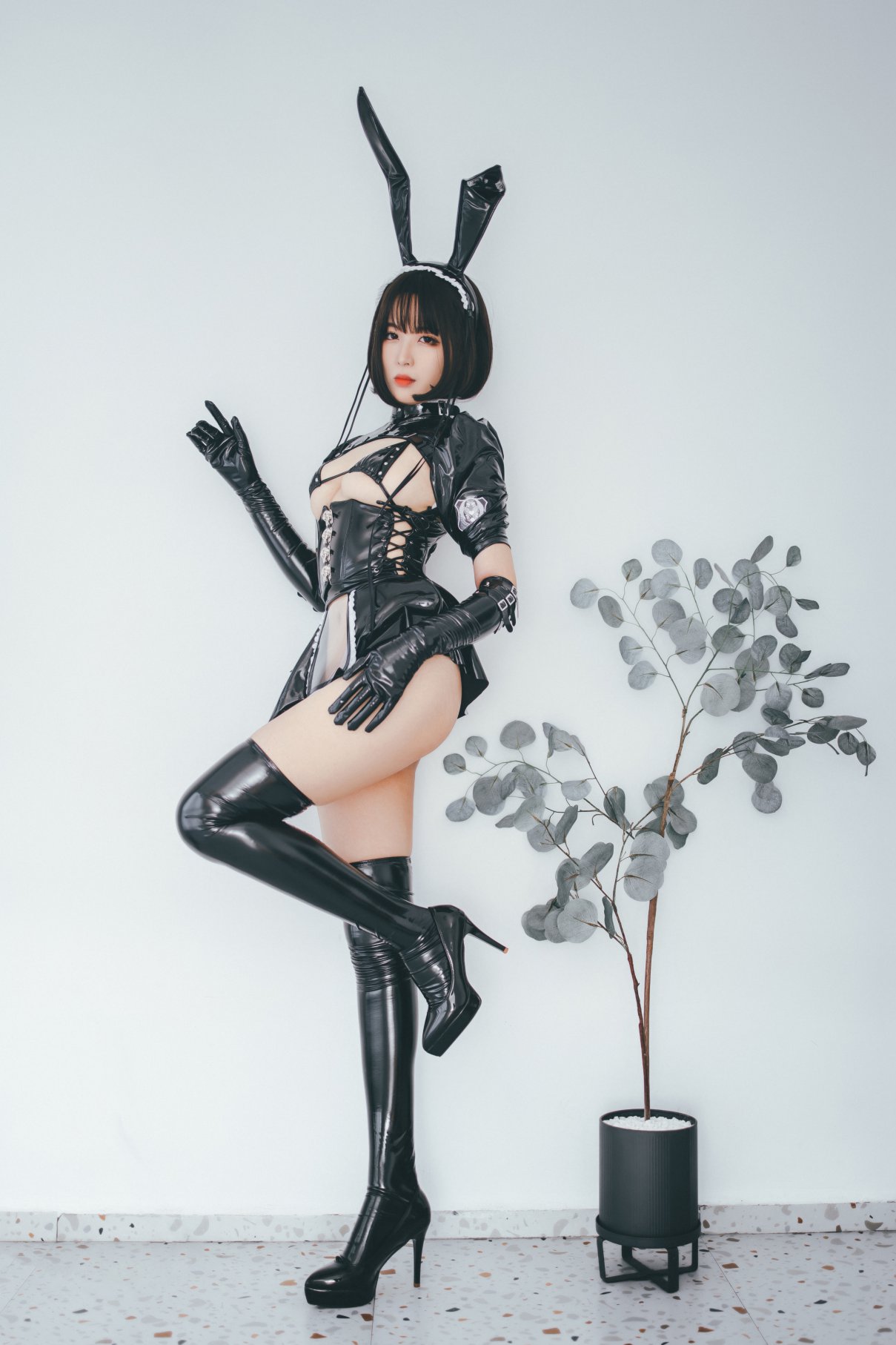 Coser@轩萧学姐 Vol.001 兔女郎女仆 0027