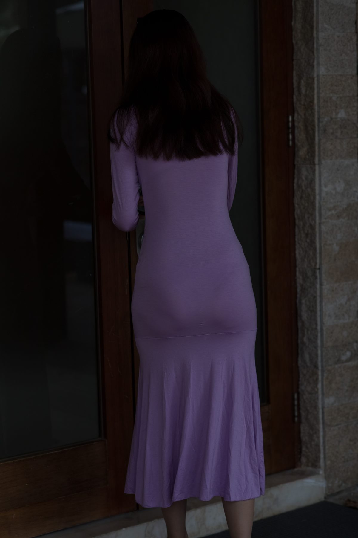 MoJing魔镜街拍 NO 038 紫色紧身连衣裙 A 061 9616018126.jpg
