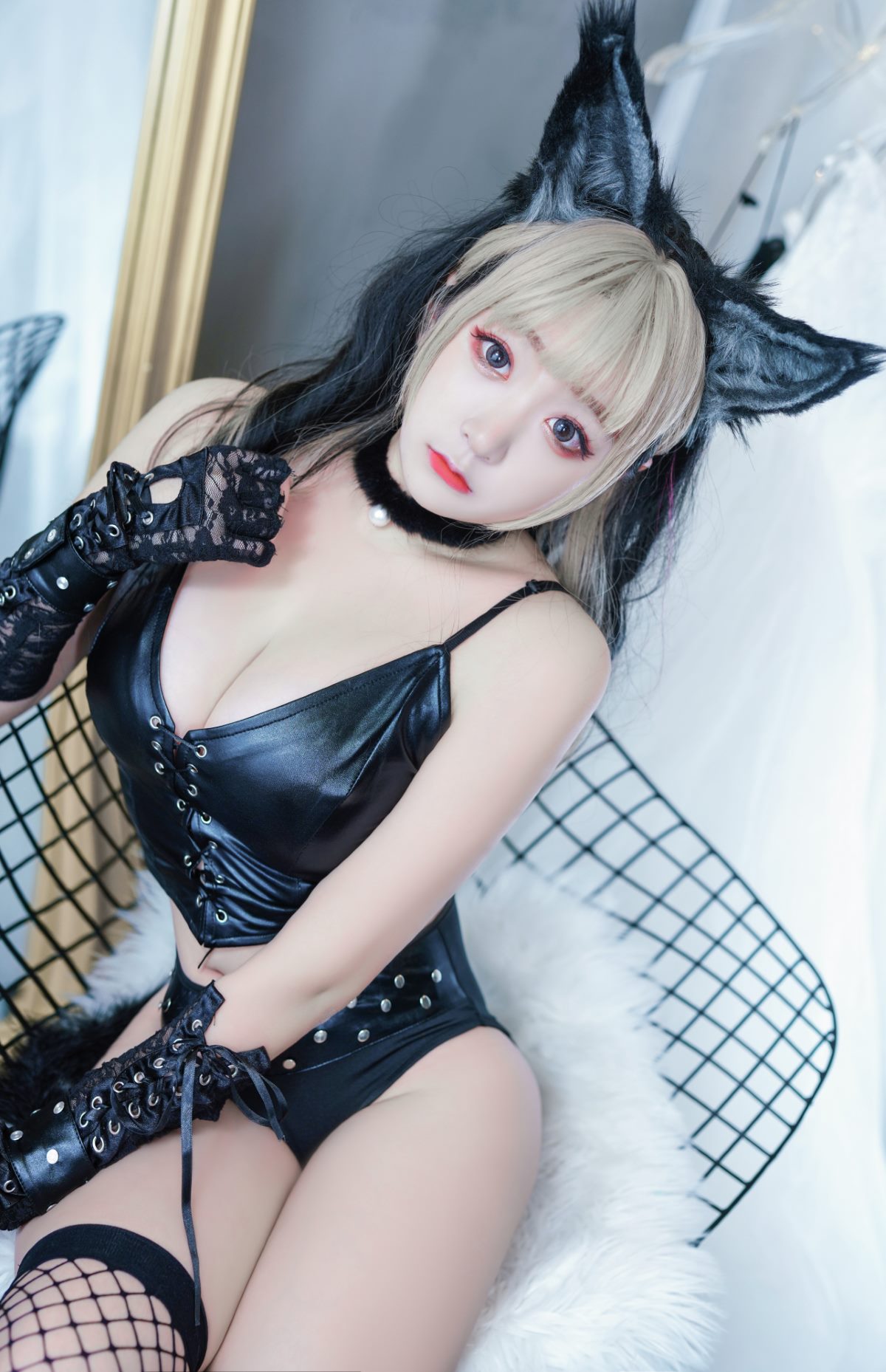 Coser@恩田直幸 Vol 006 皮衣小狼 0001 3356359204.jpg