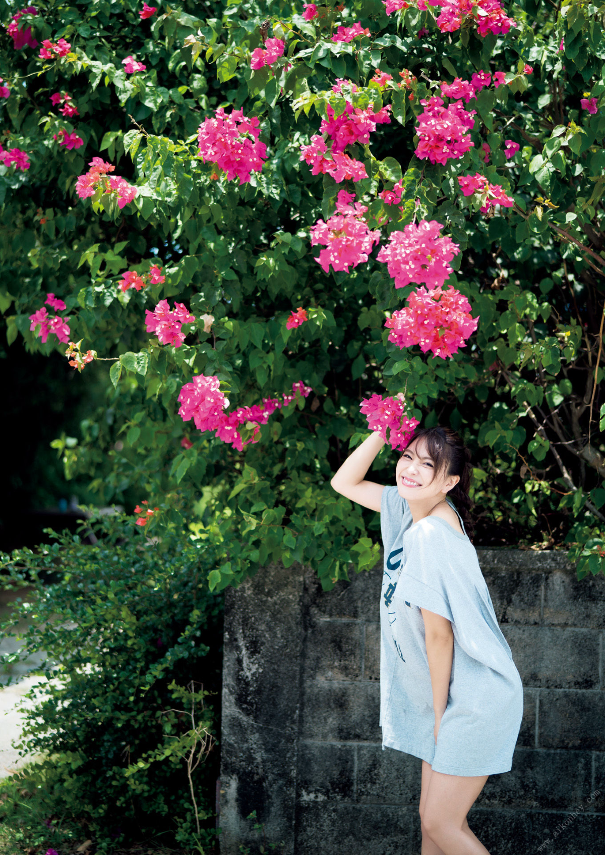 Photobook 2020.10.27 森咲智美 写真集 『 Utopia 』 00011.jpg