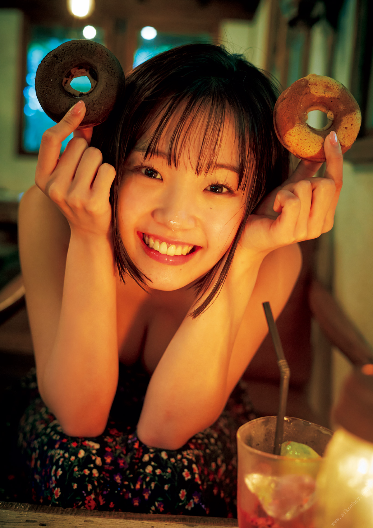 Photobook 2021.06.08 花咲ひより1st写真集 142.jpg