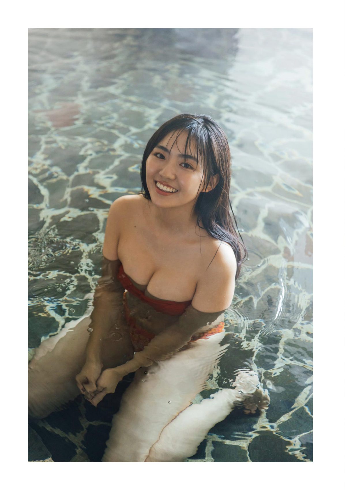 BLT Photobook 2022 02 03 Runa Toyoda 豊田ルナ Your Warmth きみのぬくもり 0029 5152639033.jpg