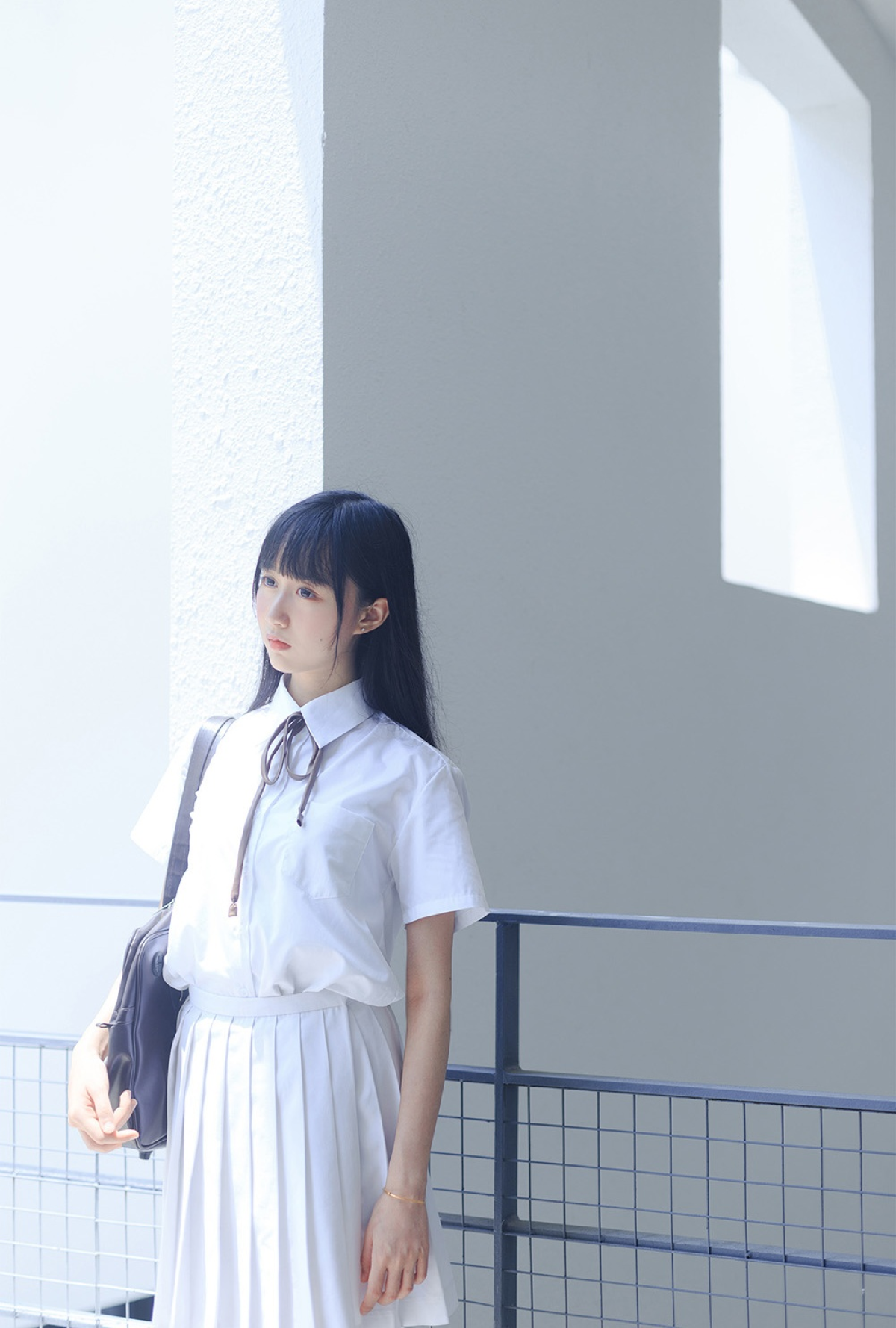 Coser@木绵绵OwO Vol 041 白裙JK 0006 7237188151.jpg