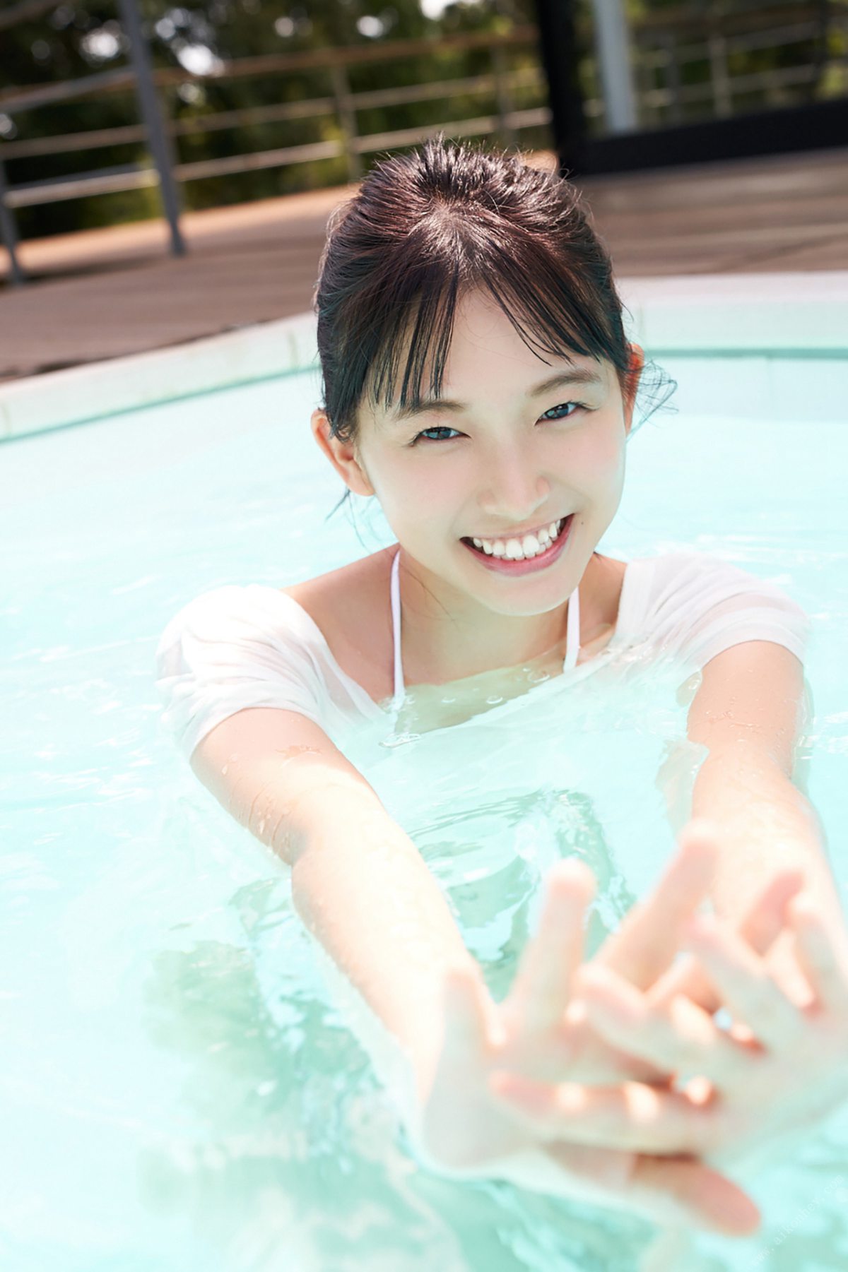 FRIDAY Digital Photobook 2019 11 29 Nene Shida 志田音々 First Bikini Of An Active Female College Student Vol 2 0005 3346500140.jpg