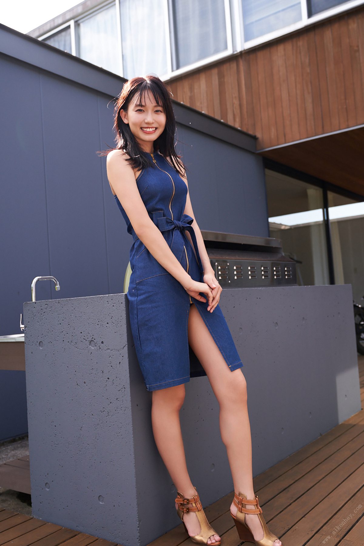 FRIDAY Digital Photobook 2019 11 29 Nene Shida 志田音々 First Bikini Of An Active Female College Student Vol 2 0059 0565543908.jpg