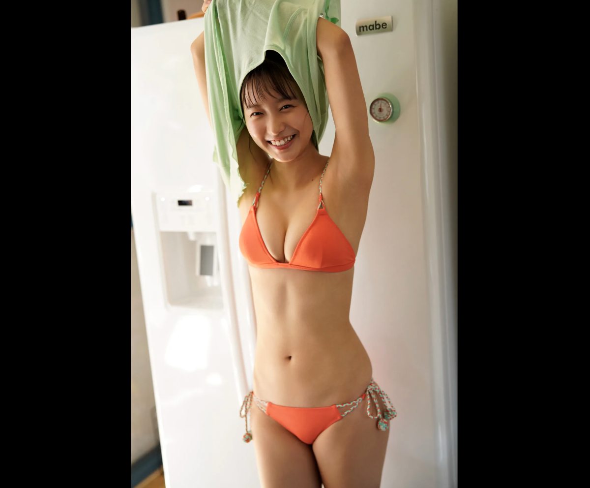 FRIDAY Digital Photobook 2020 09 25 Nene Shida 志田音々 Healing Chastity Bikini 癒やしの純潔ビキニ 0027 6350465685.jpg
