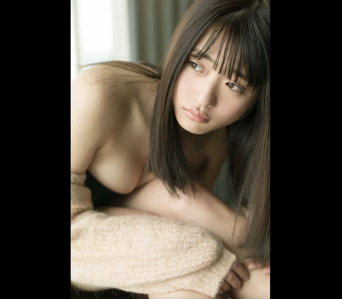 FRIDAY Digital Photobook 2020 11 06 Momoka Ishida 石田桃香 cutie & beauty 047 0235461217.jpg