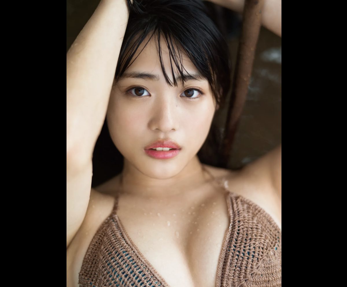 Photobook 2021 02 12 Momoka Ishida 石田桃香 1st Photobook MOMOKA 027 1705648178.jpg