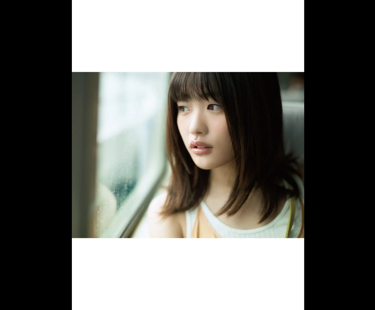 Photobook 2021 02 12 Momoka Ishida 石田桃香 1st Photobook MOMOKA 112 9954689937.jpg