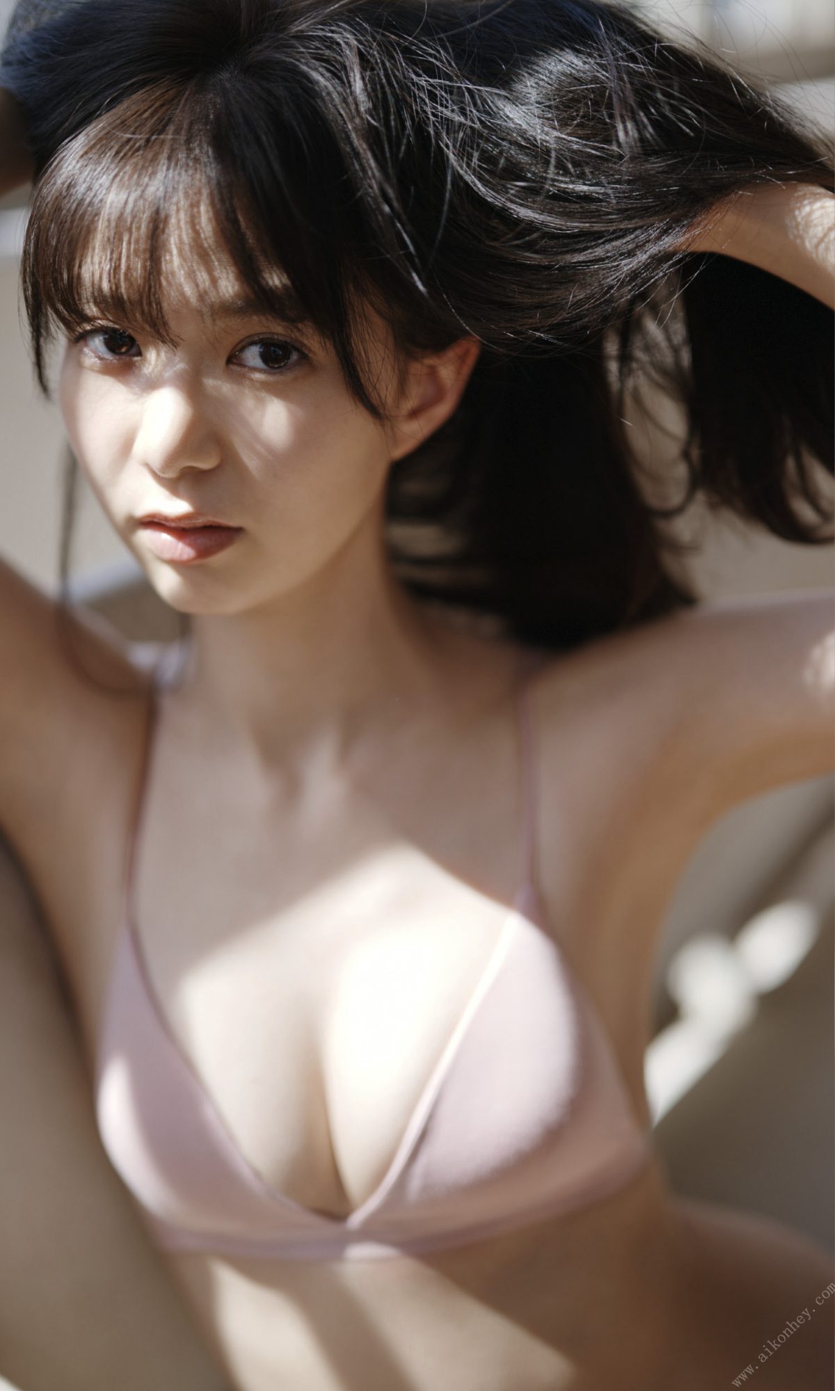 Photobook 2022 04 25 デジタル限定 松平璃子写真集「マイクロ小顔の8頭身ボディ。」 週プレ PHOTO BOOK 4 4462631108.jpg