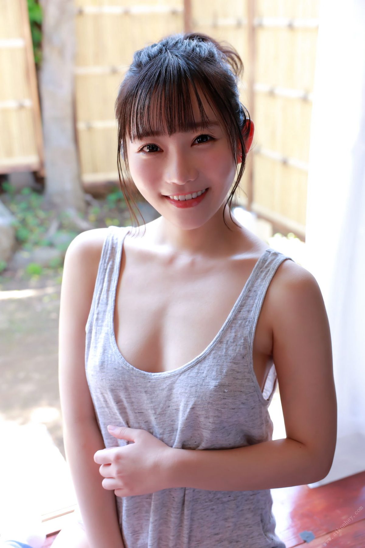 Photobook 2022 04 27 Yui Shirasaka 白坂有以 Born in Tanabata 七夕生まれ 20 6029519437.jpg