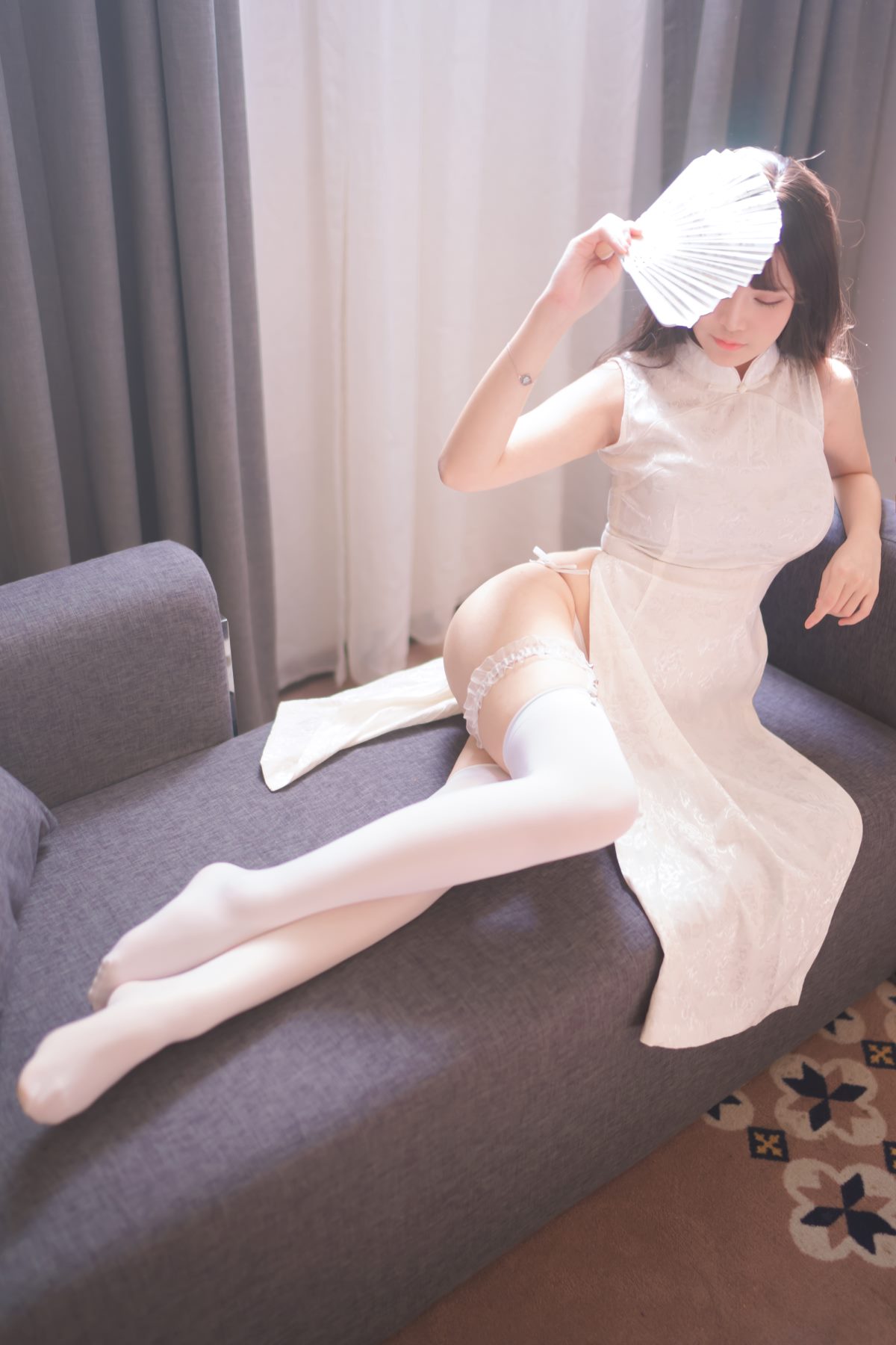 Coser@前羽 Vol 005 白丝旗袍 0002 6690704856.jpg