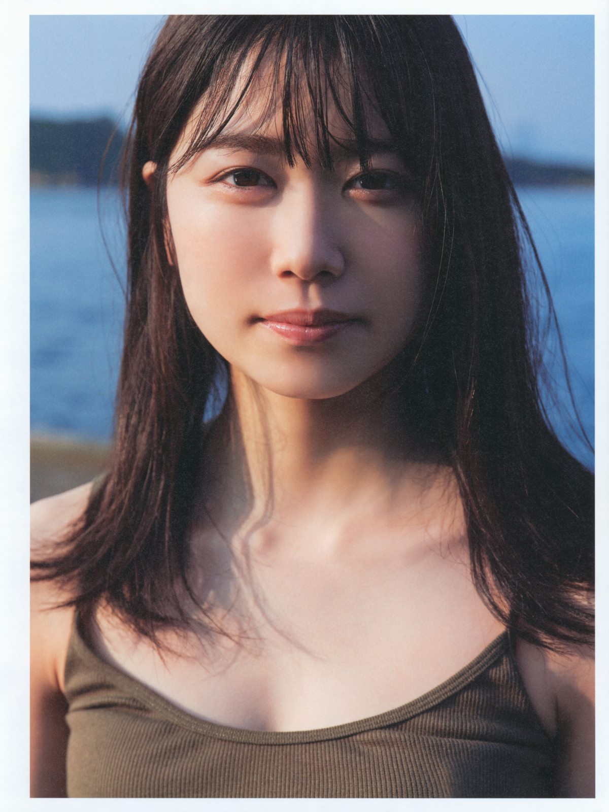 Photobook Akari Nibu 丹生明里 1st Photobook Easy Relationship やさしい関係 2022 07 26 A 0074 9543411133.jpg