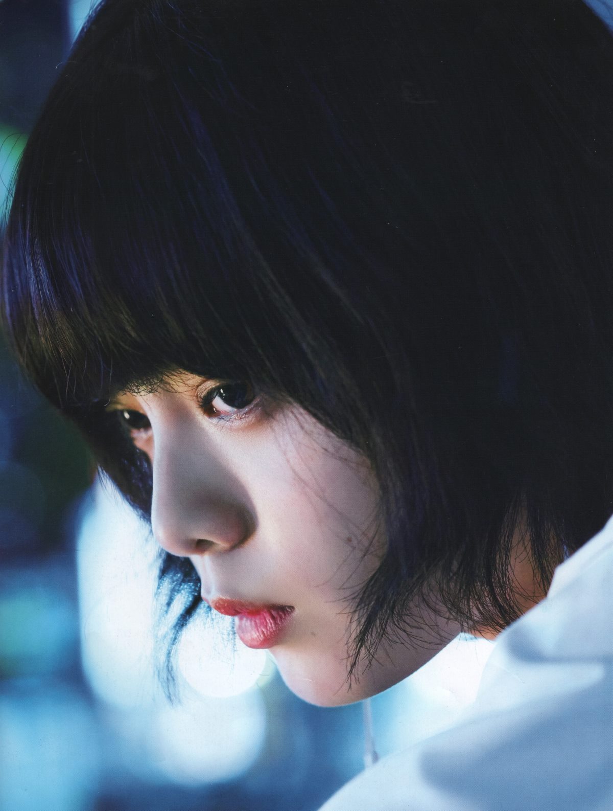 Photobook Keyakizaka46 Photobook – 21nin no Mikansei 欅坂46 ファースト写真集 21人の未完成 B 0062 6238076923.jpg