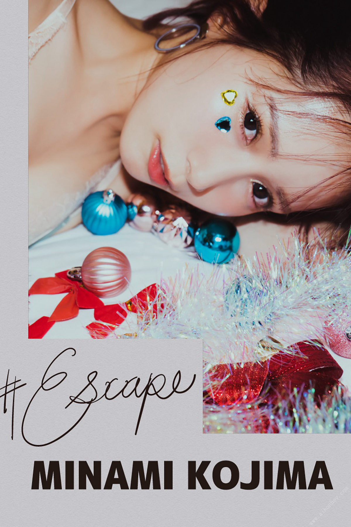Photobook Minami Kojima 小島みなみ – Escape 2022-05-13