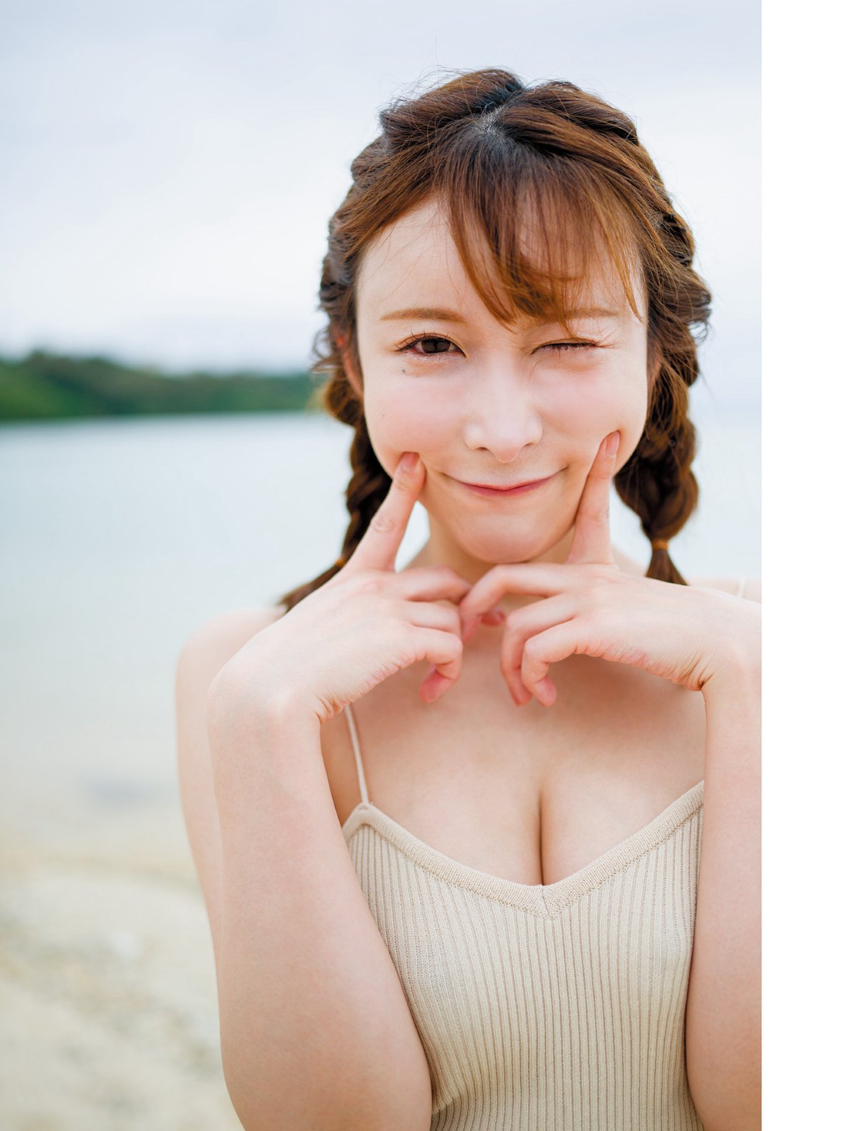 Photobook Unpai うんぱい 1st Photobook ｕＰ 2022 06 28 0004 9849706448.jpg