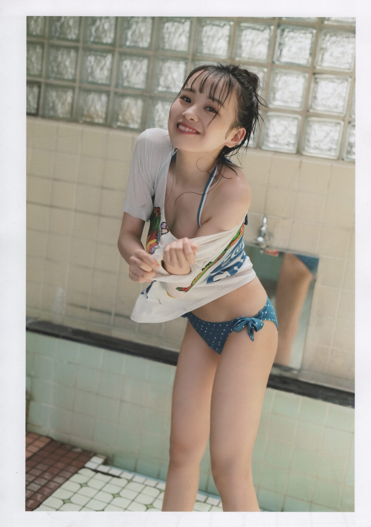 Photobook Yui Yokoyama 横山結衣 1st Photobook Immature Light 未熟な光 2021 02 22 0054 2762317685.jpg