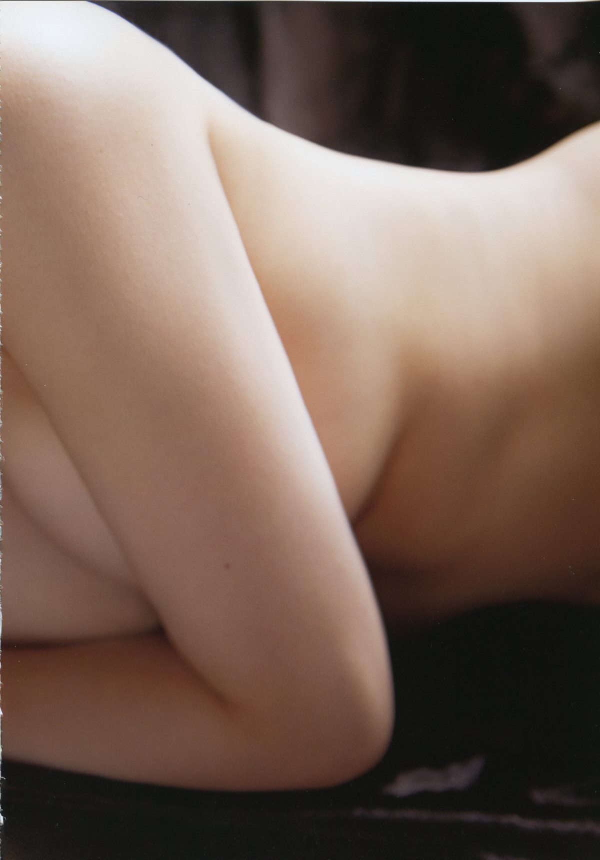 Photobook Yuria Haga 芳賀優里亜 Red x Pink 赤 ピンク 2014 02 22 0071 4906677371.jpg