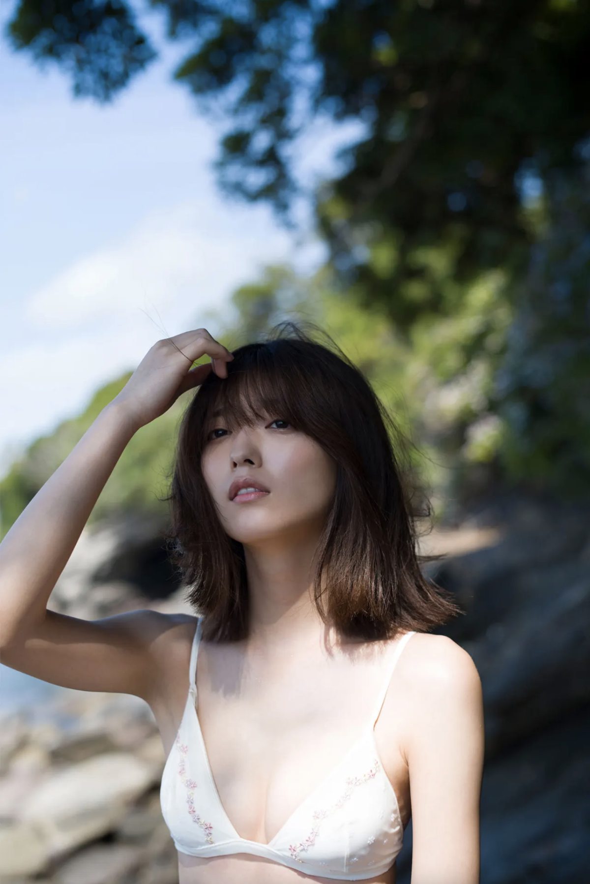 Photobook 工藤美桜 センチメンタルな柔肌 FRIDAYデジタル写真集 No Watermark 0020 7331717389.jpg