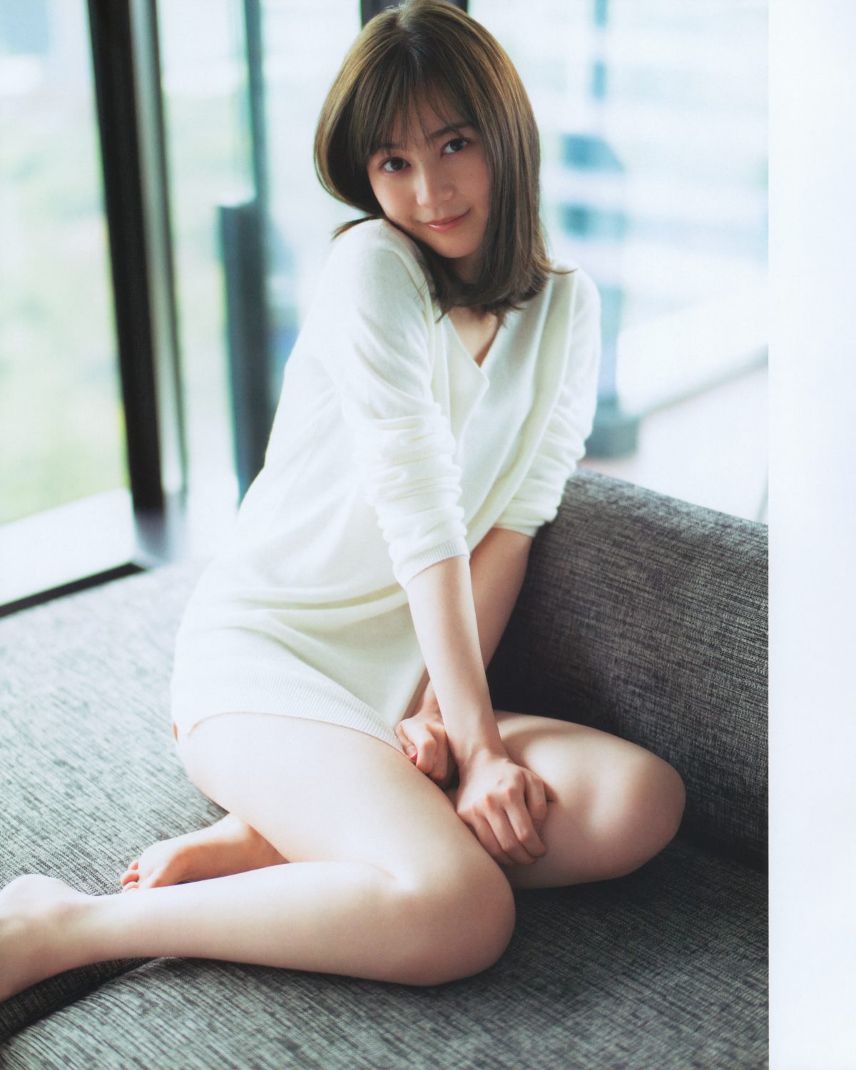 Photobook 生田絵梨花 乃木坂46卒業記念メモリアルブック カノン 0079 3415287760.jpg