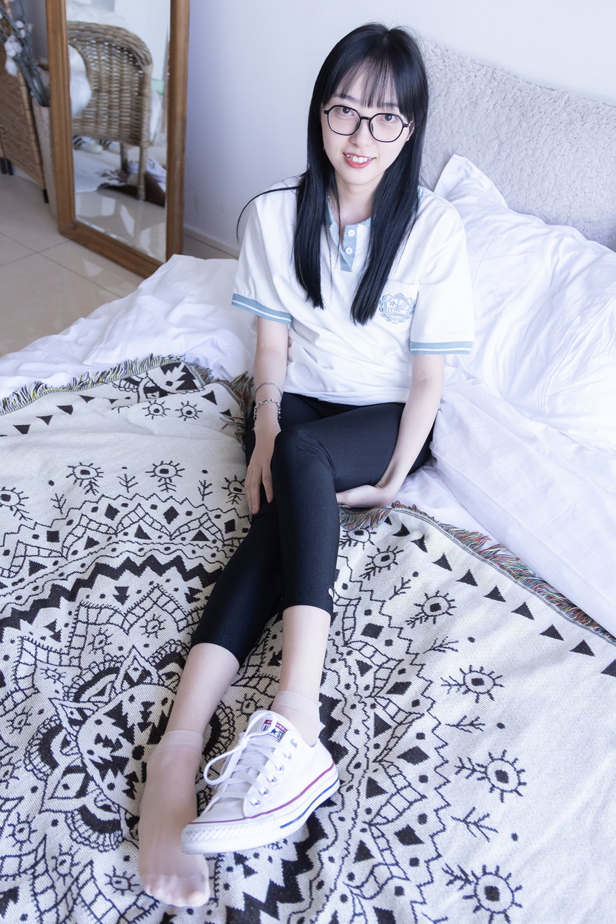 BoBoSocks袜啵啵 NO.044 Zhi Yu