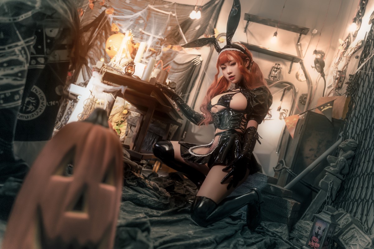 Coser@奇行家狗崽 Vol 011 漆皮黑兔 0017 6086613165.jpg