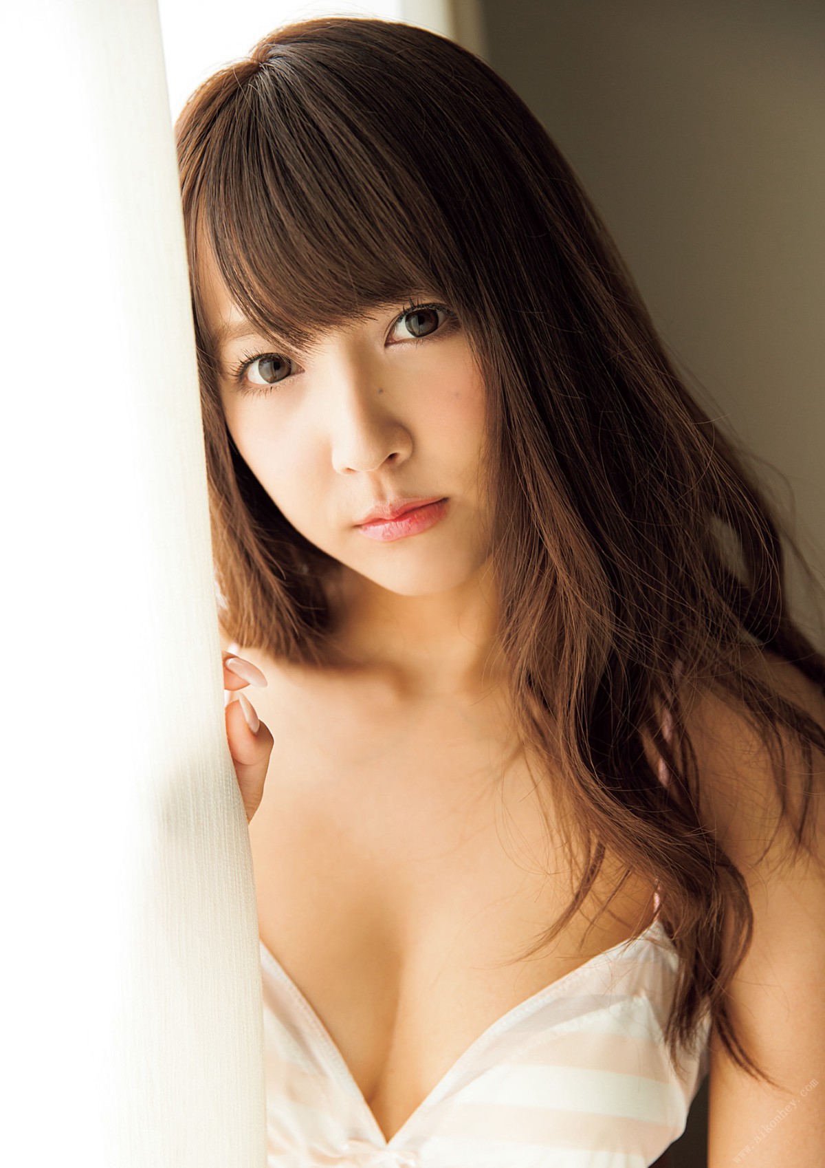 Photobook 2015 12 18 Yua Mikami 三上悠亜 Here You Are 0020 5555090942.jpg