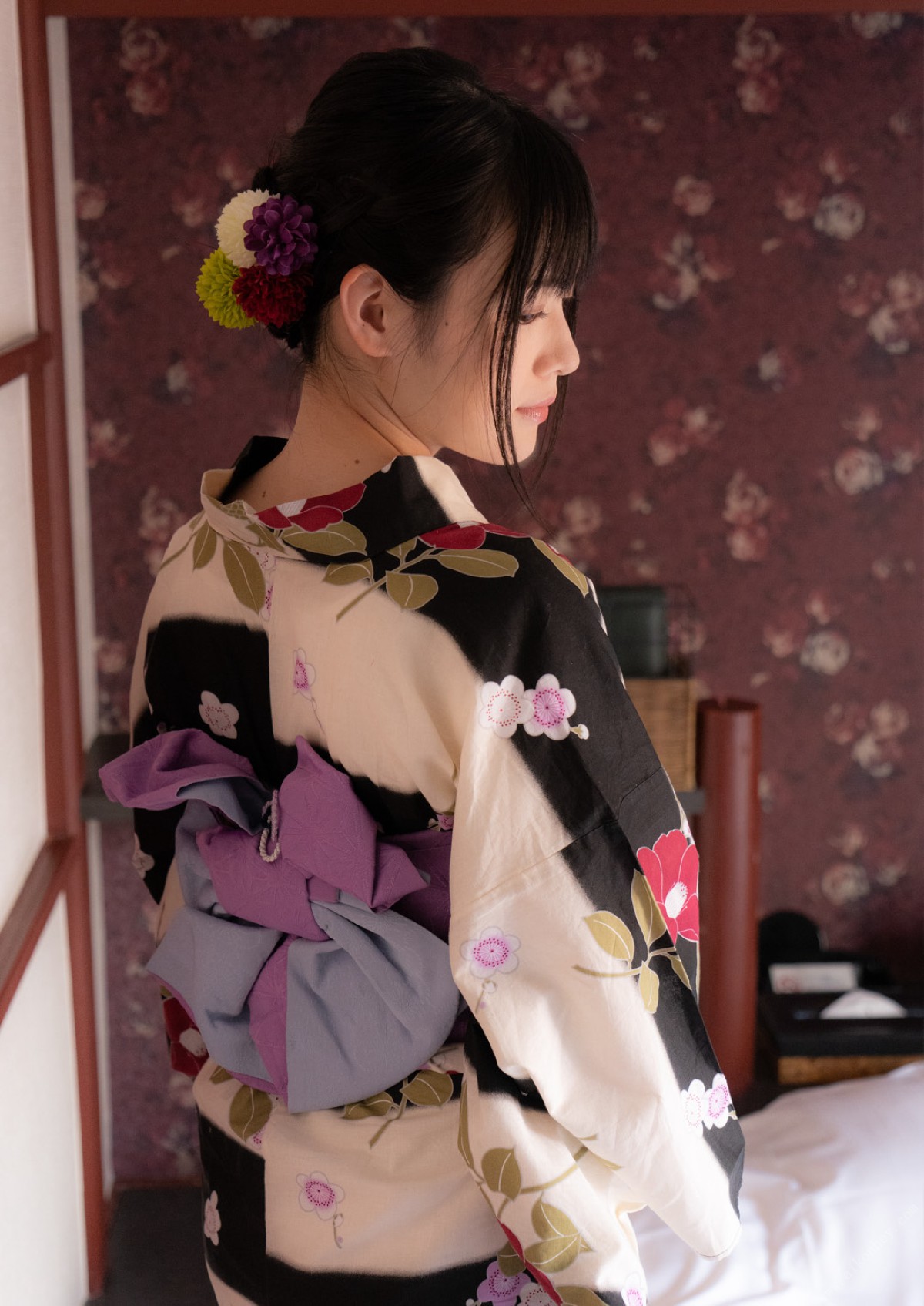 Photobook 2021 03 20 Yukina Shida 志田雪奈 Lovey Dovey Kimono Date 0018 0378407613.jpg