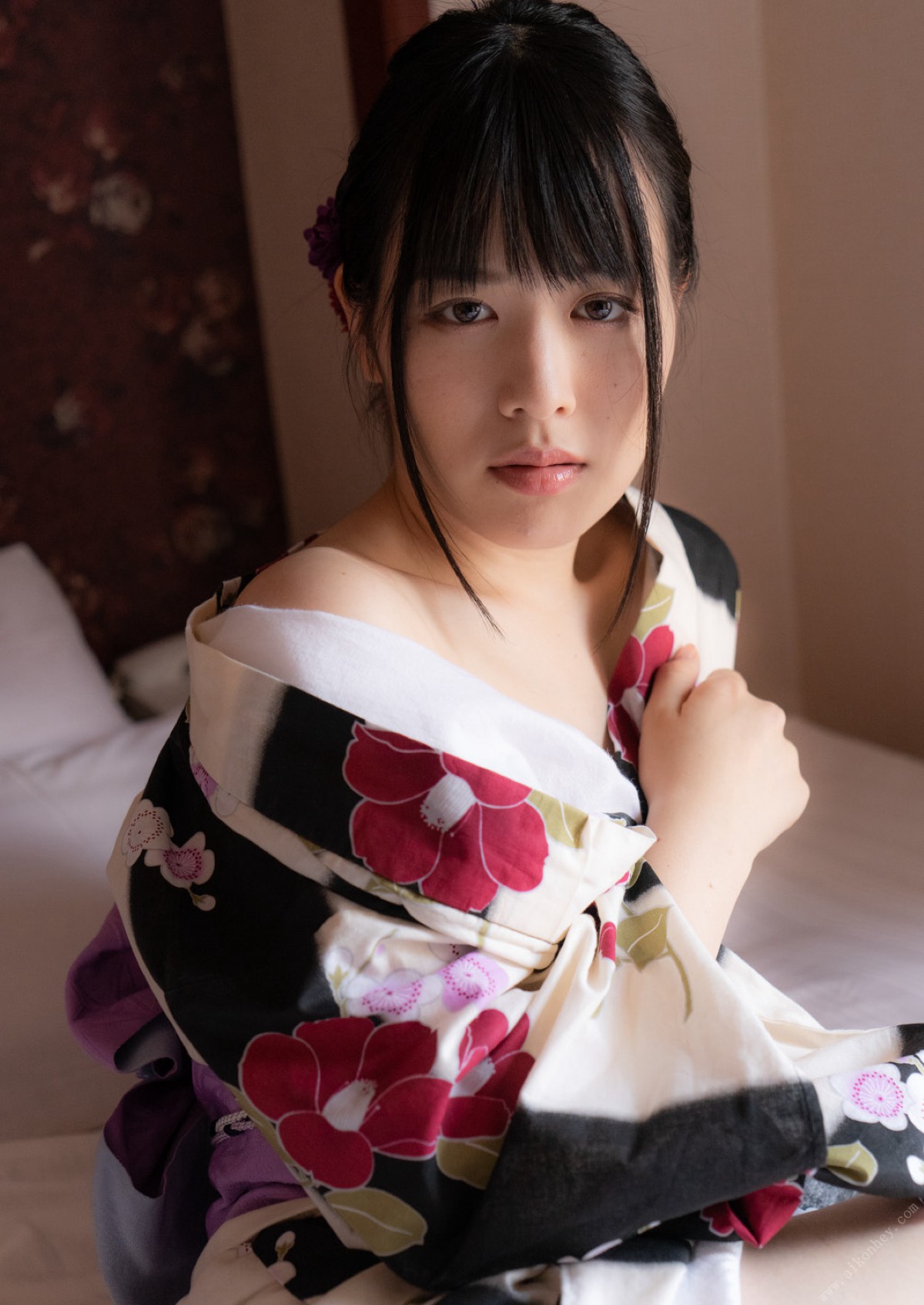 Photobook 2021 03 20 Yukina Shida 志田雪奈 Lovey Dovey Kimono Date 0023 0204846497.jpg