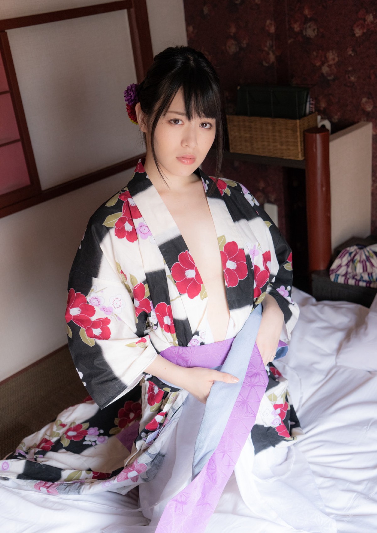 Photobook 2021 03 20 Yukina Shida 志田雪奈 Lovey Dovey Kimono Date 0025 9174645275.jpg