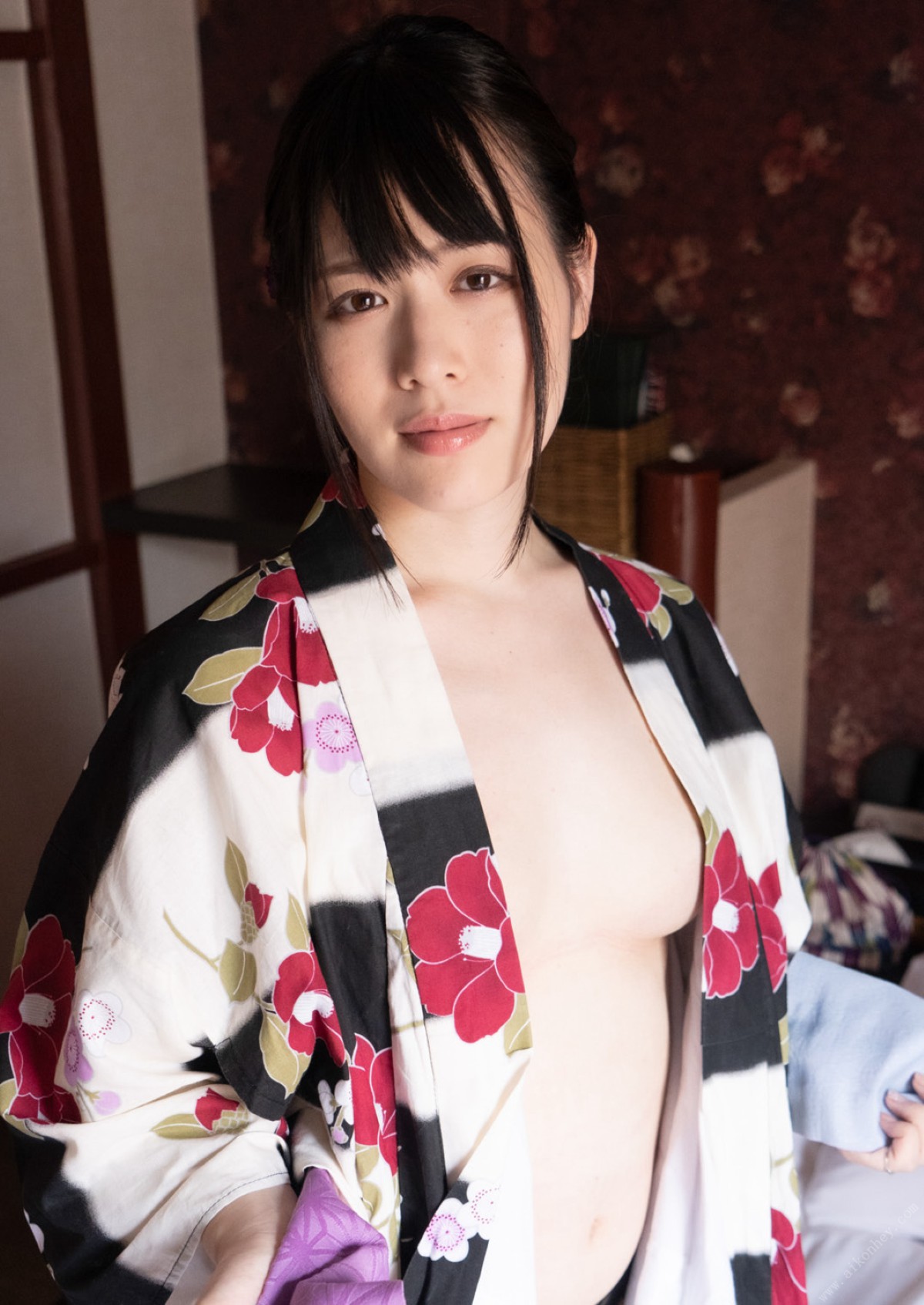 Photobook 2021 03 20 Yukina Shida 志田雪奈 Lovey Dovey Kimono Date 0027 0036738902.jpg