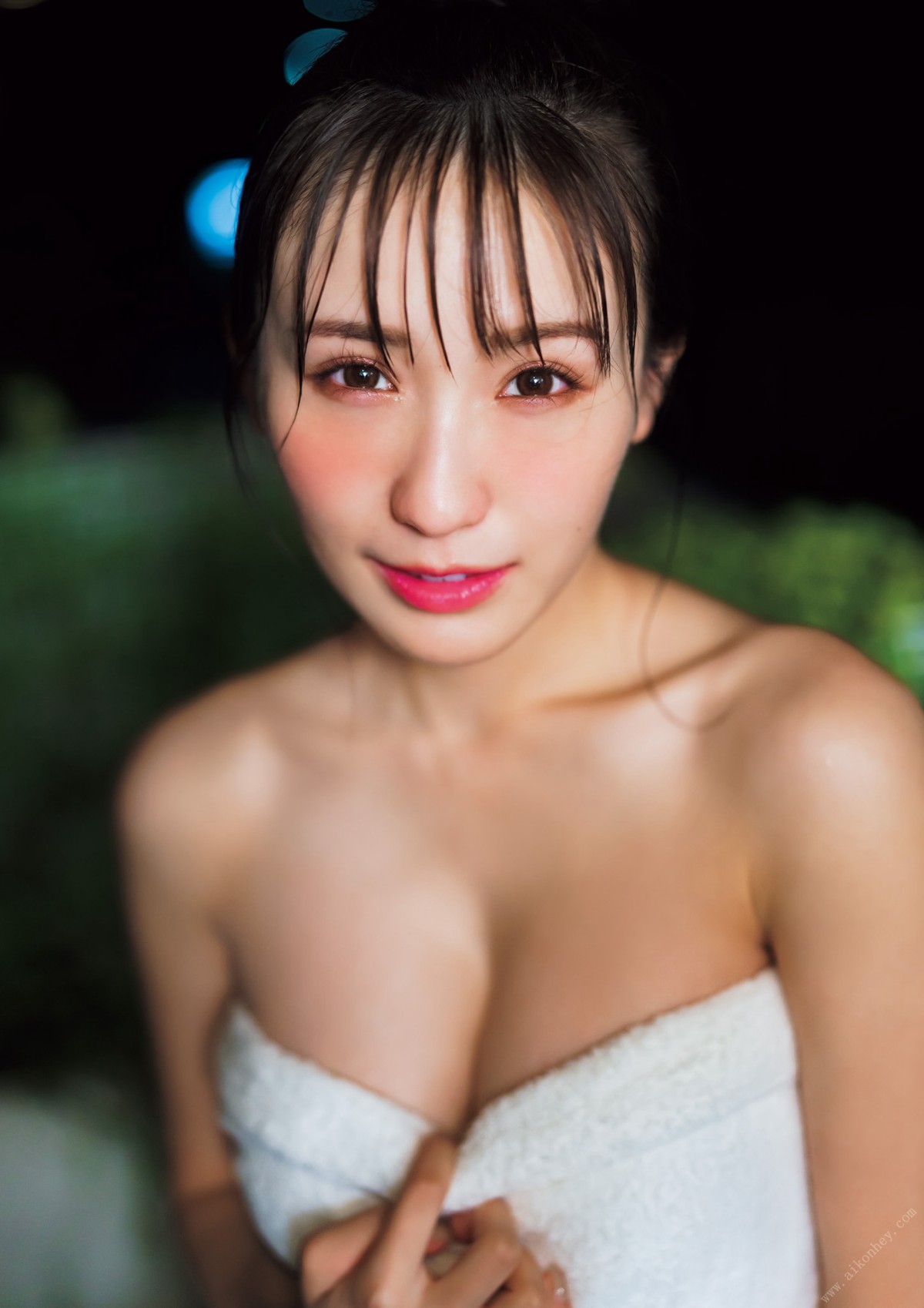 Photobook 2022 09 22 Ema Ito 伊藤愛真 1st Photobook Soleil ソレイユ A 0041 7624549523.jpg