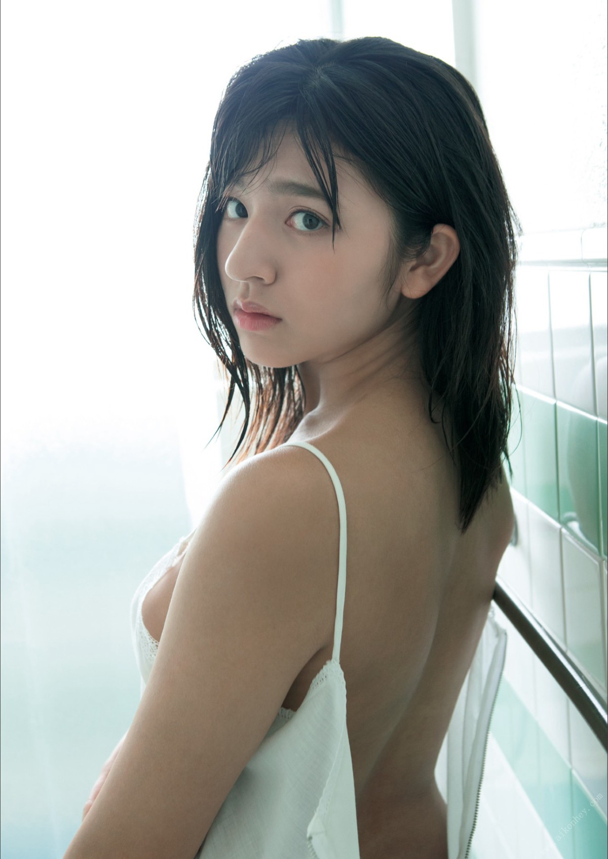 Photobook 2018 12 07 Kana Tokue 徳江かな Kana 0052 9507547161.jpg