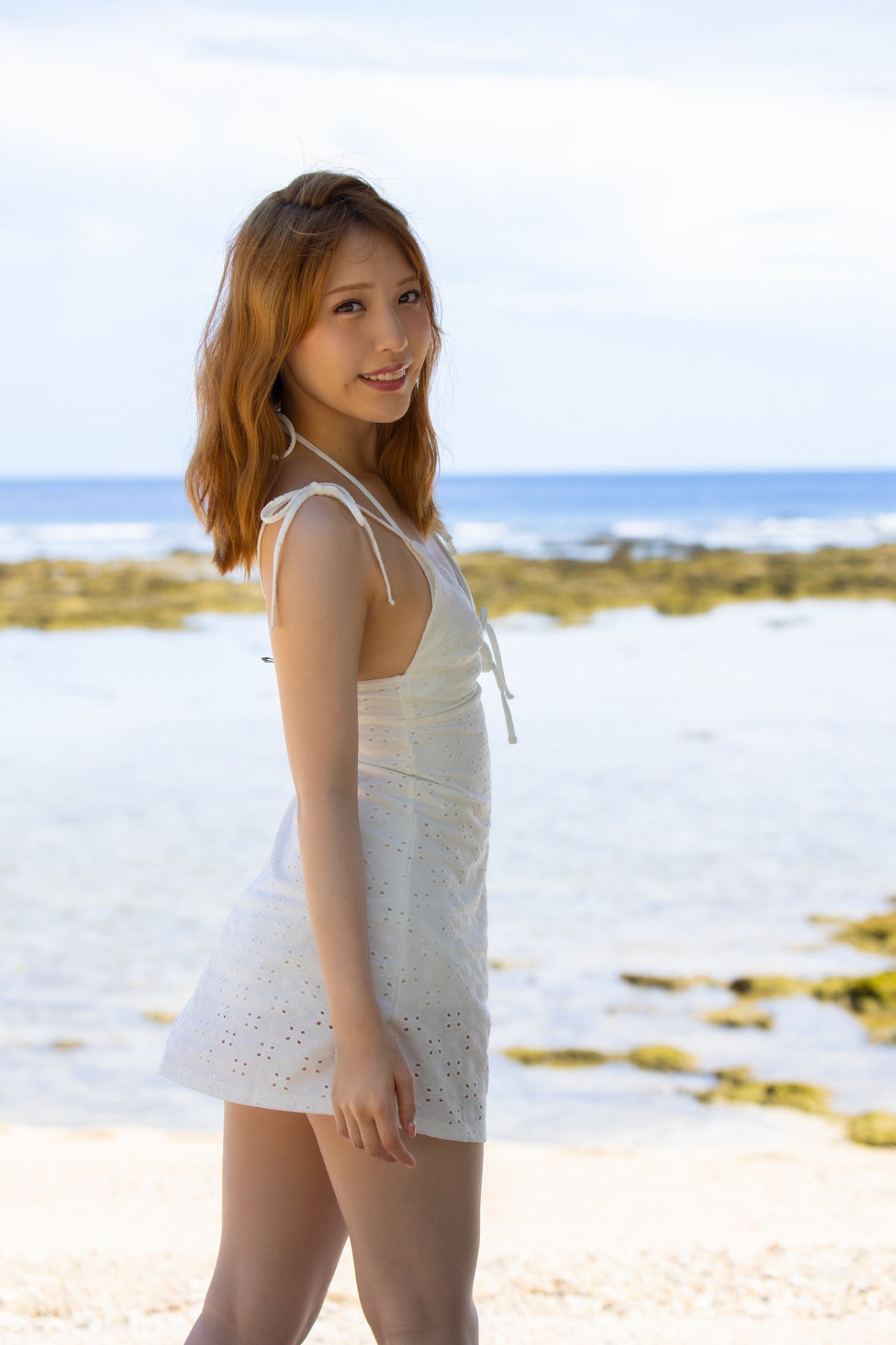 Photobook 2022 10 28 Hana Shirato 白桃はな From Now On 0003 2484092698.jpg