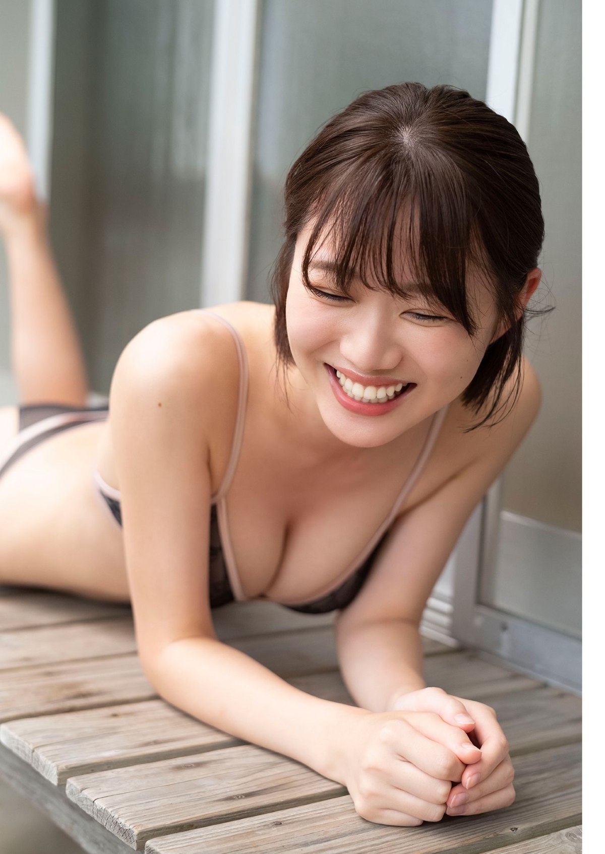 YJ Photobook 2022 10 22 Ikechan いけちゃん Mote Asobu 0029 0706272870.jpg