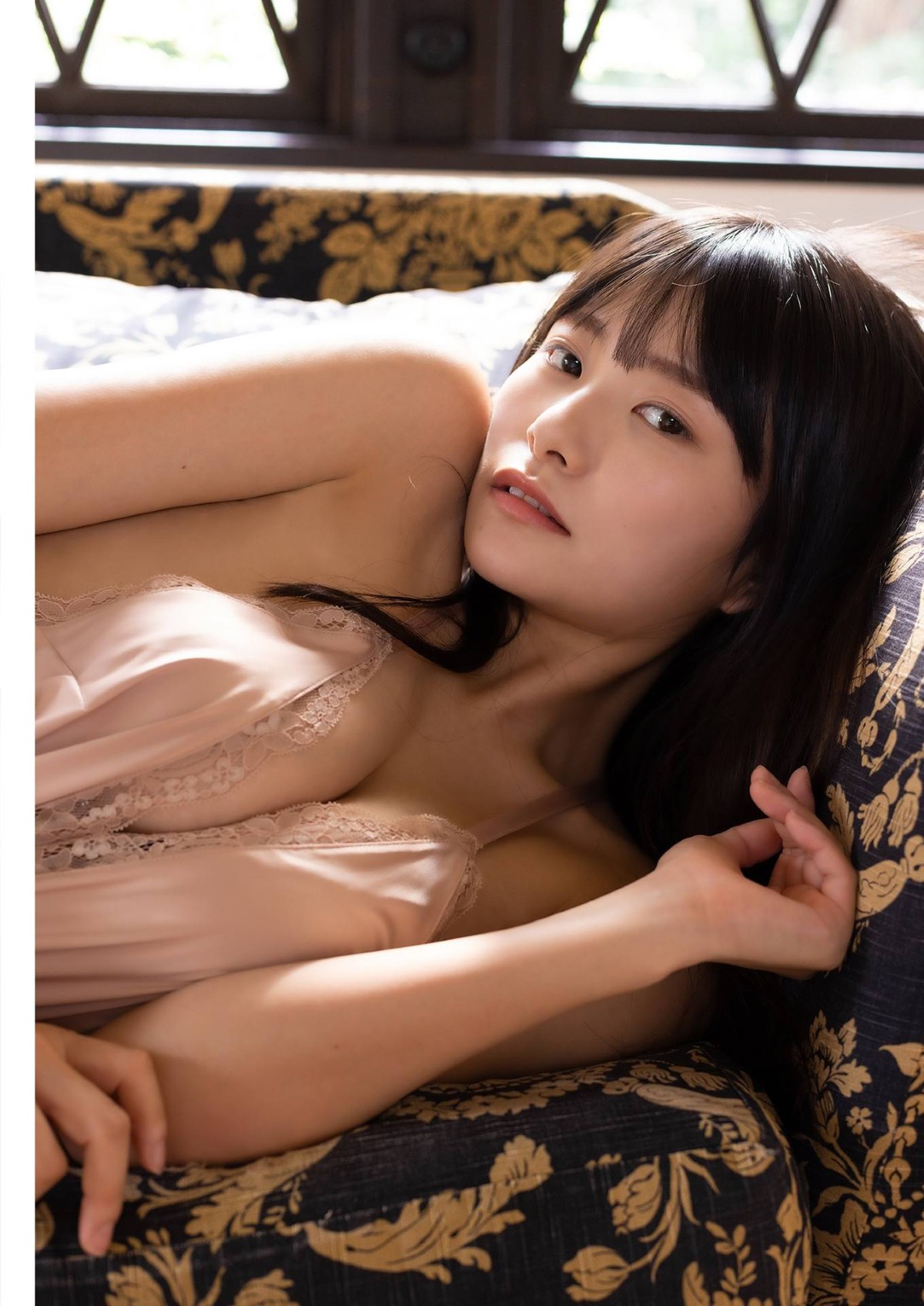 YJ Photobook 2022 10 27 Kiho Sakurai 桜井木穂 Osamaranai 0025 4538920235.jpg