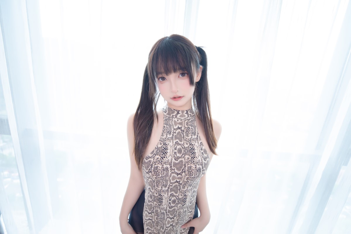 Coser@神楽坂真冬 Vol 031 蟒纹旗袍 0041 0329351627.jpg