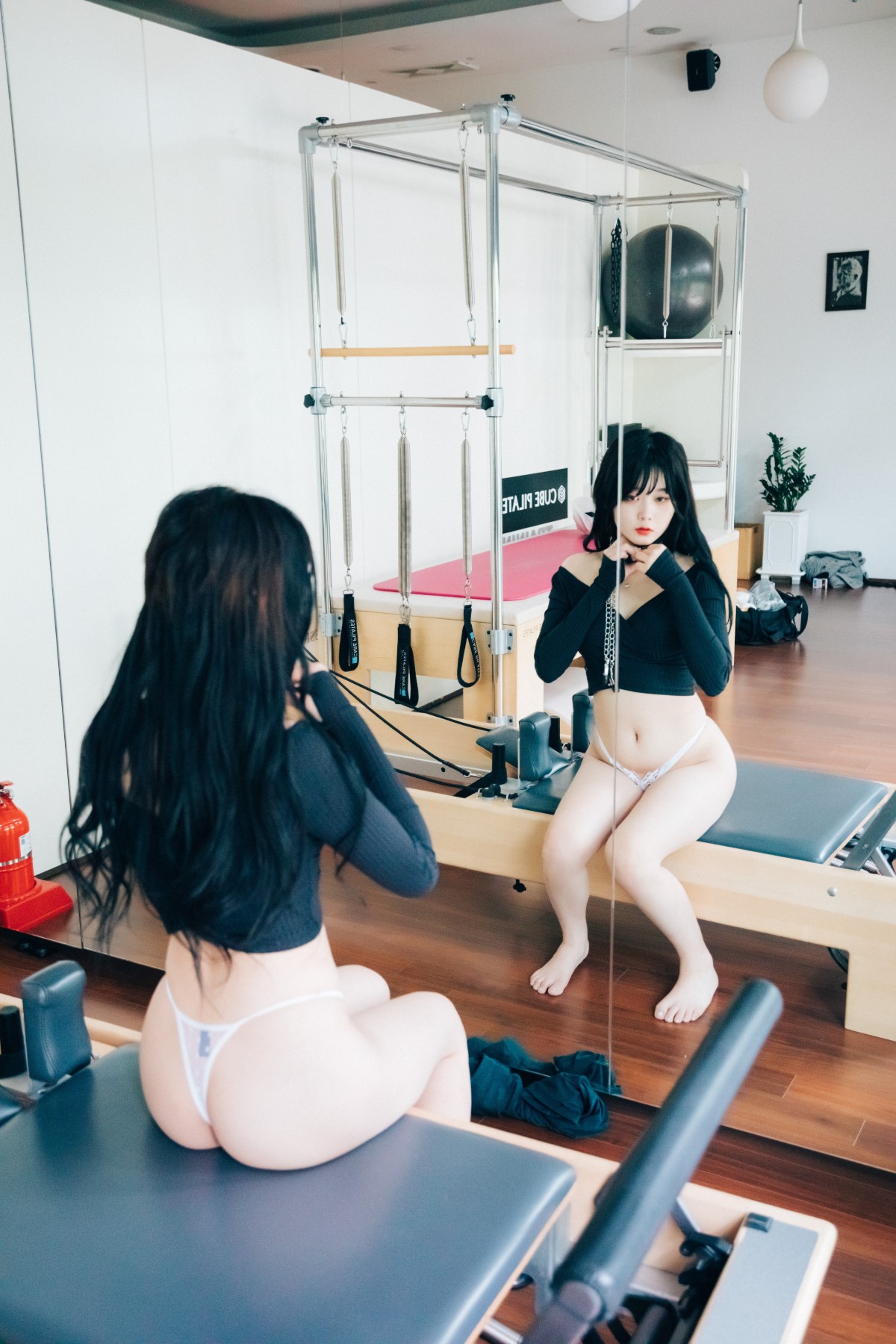 Loozy Zia 지아 Pilates Instructor Full Ver B 0009 7277590048.jpg